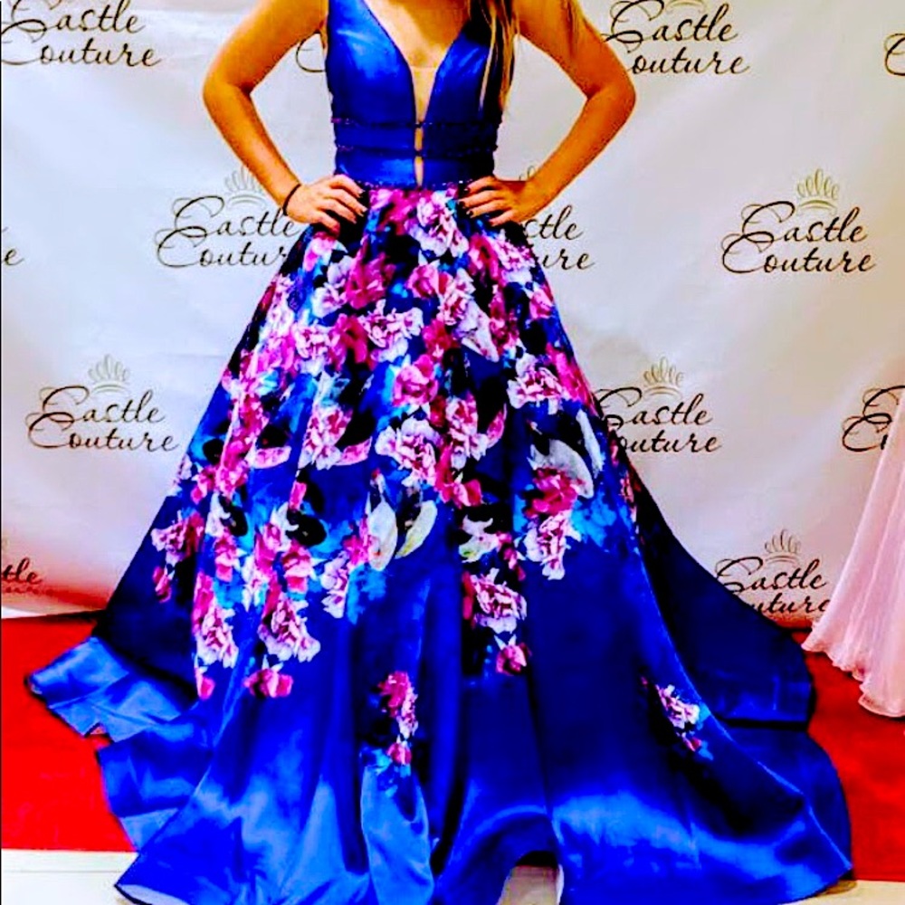 ELLIE WILDE FLORAL DRESS